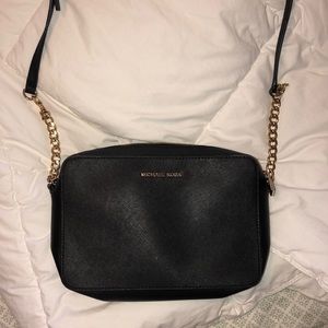Michael Kors Zip up Crossbody